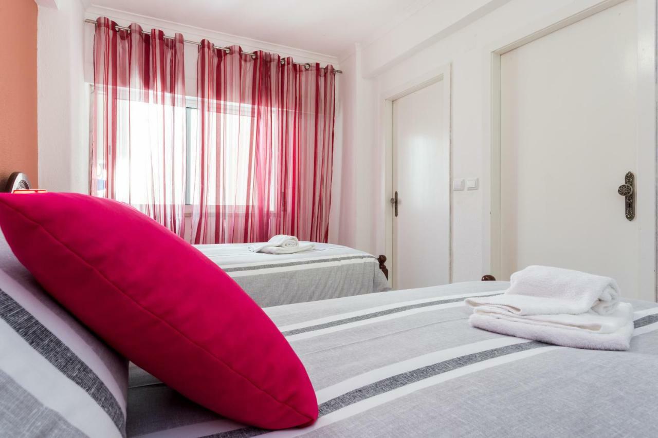 Apartamento Arenga Lagos Luaran gambar